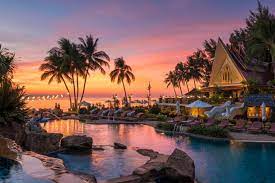 Hotel investment guide: How to buy and sell hotel real estate?