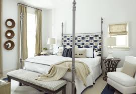 10 Essential Guest Room Items